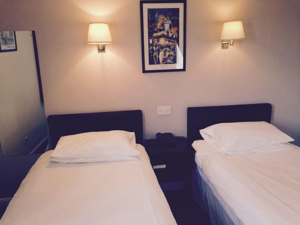 The County Hotel Dalkeith Εξωτερικό φωτογραφία